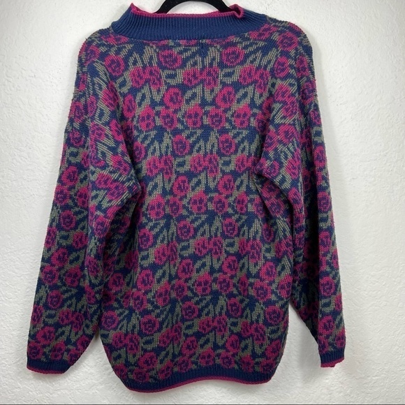 ♥️ Vintage Sweaters Blue Floral Print Long Sleeve Sweater - Picture 4 of 6